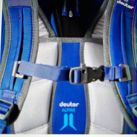 NEW DEUTER Freerider Pro 28 SL WOMEN'S DAYPACK 🎒 NEW NWT - Picture 4 of 8